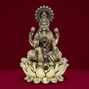 Brass Superfine Goddess Lakshmi Idol on Lotus – Hindu Deity of Wealth and Prosperity – Handcrafted Pooja Statue for Home Temple & Gift