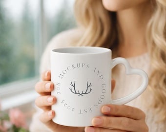 Maqueta de taza con forma de corazón, taza de café de cerámica blanca Printify, descarga digital