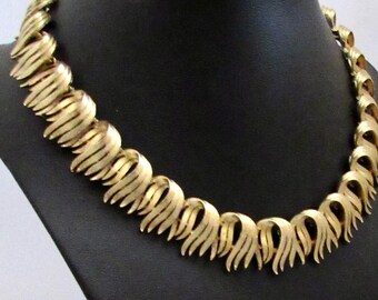 Vtg CHOKER LISNER SIGNED Gold Tone Leaf Choker, Mid Century