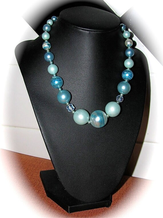 MCM BLUE JAPAN Lucite Art Beads Assorted Faux Pea… - image 5