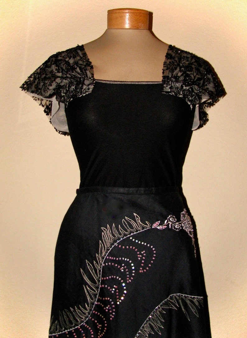 Vintage LACEY On or Off Shoulder BEADED Lace BLOUSE Stretch Bodice Top Size Small