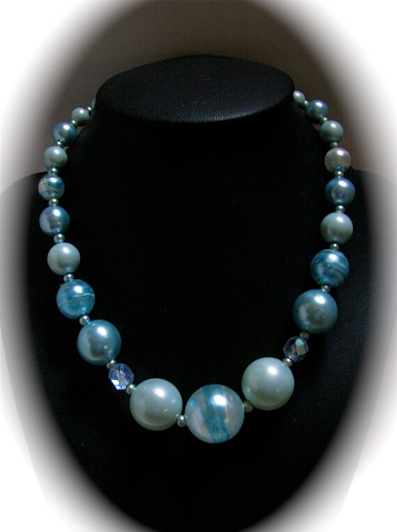 MCM BLUE JAPAN Lucite Art Beads Assorted Faux Pea… - image 6