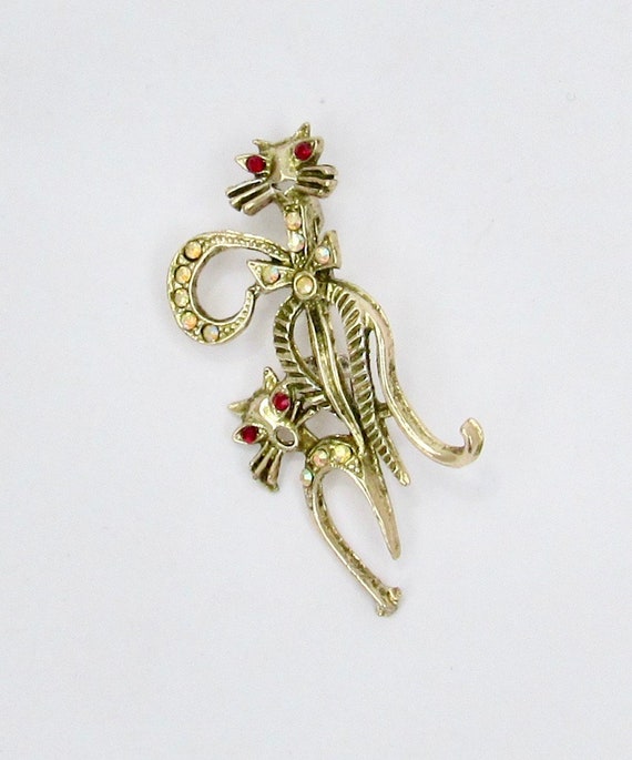 MOD 1960s Two CATS Pin Gold Tone Red Eyes AB Rhin… - image 8