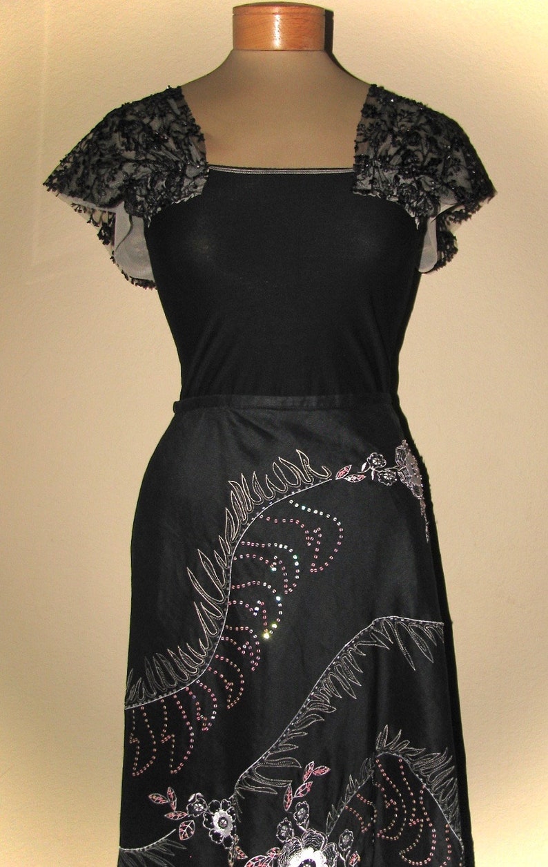 Vintage LACEY On or Off Shoulder BEADED Lace BLOUSE Stretch Bodice Top Size Small