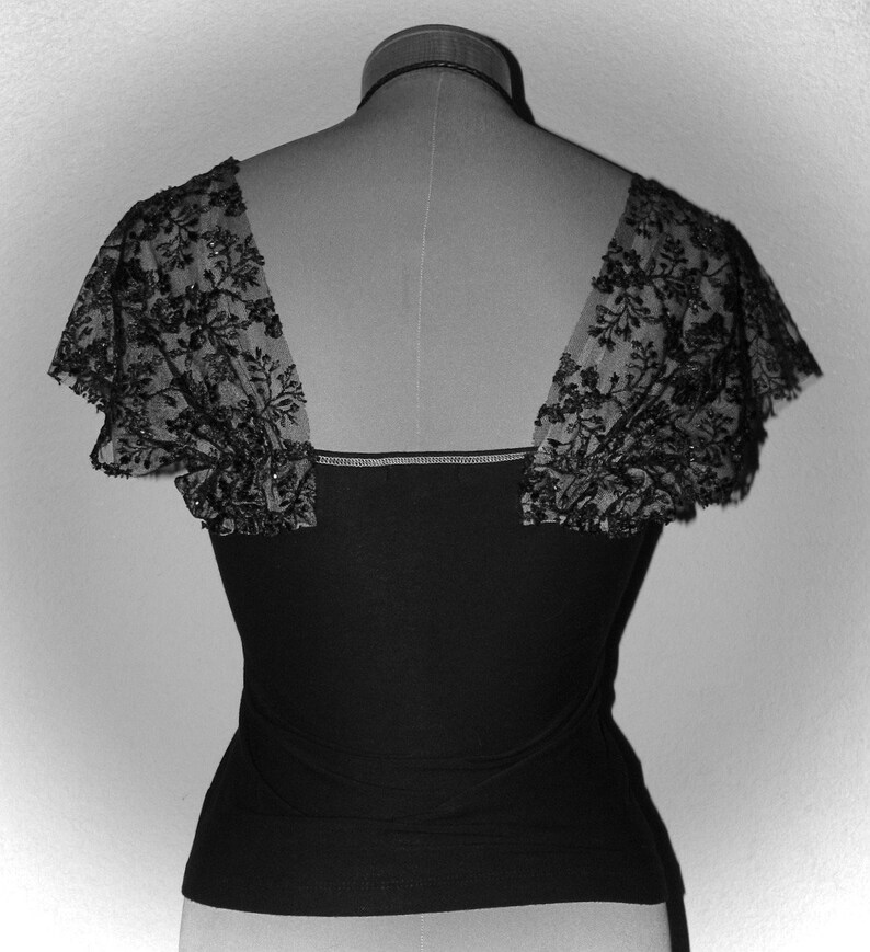 Vintage LACEY On or Off Shoulder BEADED Lace BLOUSE Stretch Bodice Top Size Small
