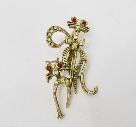 MOD 1960s Two CATS Pin Gold Tone Red Eyes AB Rhin… - image 3