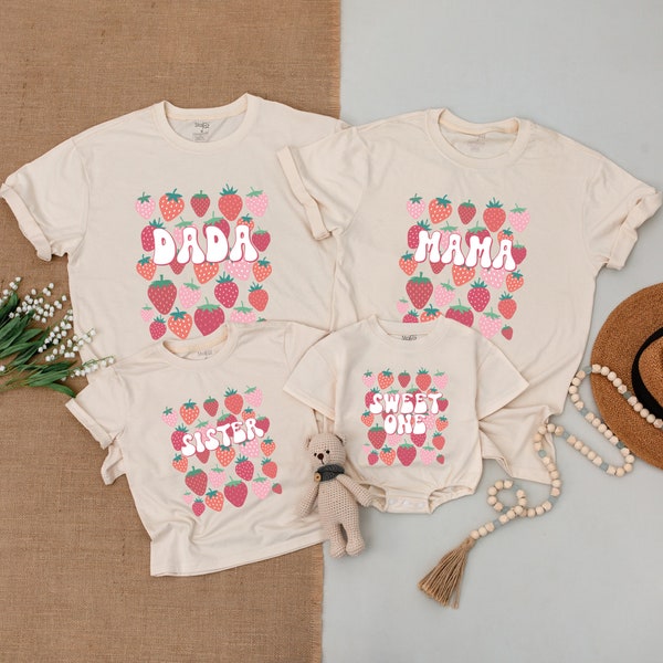 Berry First Birthday Family Matching Shirts, Strawberry Birthday Outfit, 1st Birthday Outfit Girl, Baby Girl Bodysuit, Mommy and Me Shirts