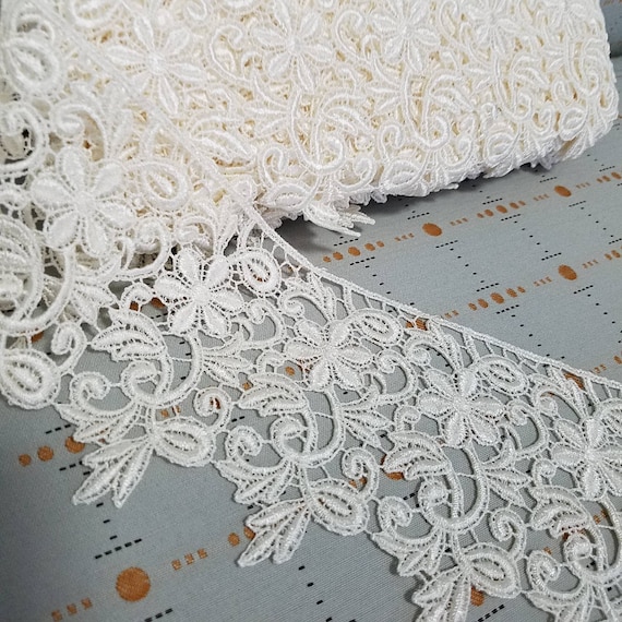 1 1//2/" Rayon White Venise Lace raindrop Trim sold by the yard