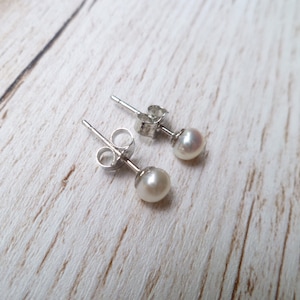 Ivory Pearl Stud Earrings - Tiny Freshwater Pearls, Classical Earrings, Elegant Earrings, Timeless jewellery, Real Pearl earrings, bridal