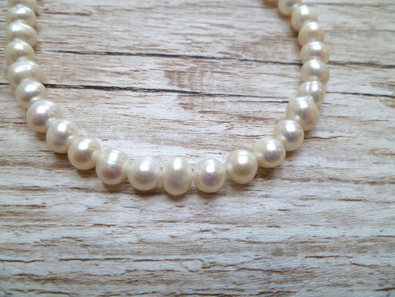 Pearl Bracelet - Pearl And Shell - 3 Sizes - ApolloBox