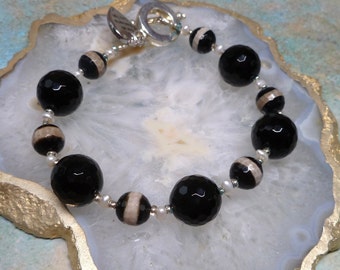 Tibetan Agate Bracelet - DZI Bead Bracelet, Boho Bracelet, Hippie Bracelet, Black White Bracelets