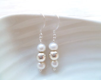 Pendiente de perlas Pendientes de perlas de agua dulce de marfil y plata de ley fabricados en el Reino Unido