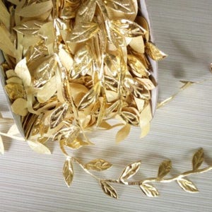 Metallic Gold Leaf Garland