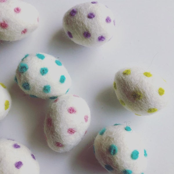 Pastel polka Dot Wool Felt Easter Egg, felted egg, Easter Egg, Bird egg, Felted eggs, Easter Craft Supplies