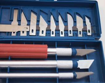 16 Piece Hobby Knife Set Art Crafts Exacto 3 handles 13 blades Carry Case Leather Wood Paper