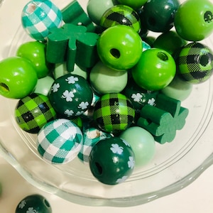 Saint St Patricks Day green shamrock wood beads leprechaun DIY Garland set of 10