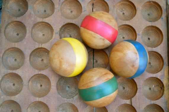 Classic Style Wood Croquet Ball Set Hand Painted 4 Primary Colors