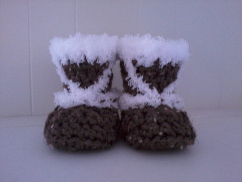 Crochet Pattern North Coast Baby Booties, Eskimo Winter Woodsy Rustic Baby Booties for 0-12 Months image 3