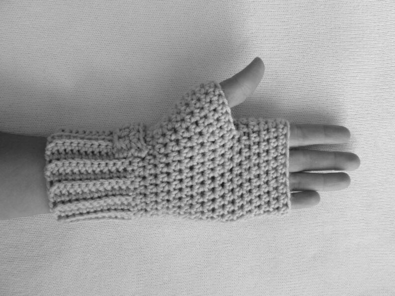 Crochet Pattern Fingerless Mitts Teen and Adult Women Fingerless Gloves, Mittens, Gauntlets, Typist Gloves, Fall or Spring Accessory image 2