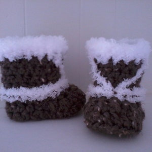 Crochet Pattern North Coast Baby Booties, Eskimo Winter Woodsy Rustic Baby Booties for 0-12 Months image 2