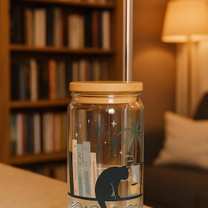 Vaso de vidrio con pajita / Regalo de café helado para amantes de los gatos y los libros