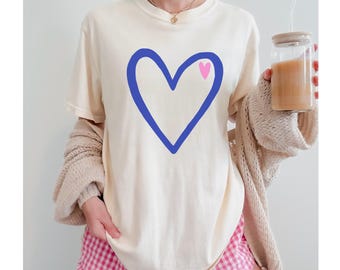 Comfort Colors Heart Graphic Summer Tee | Minimalistic Design