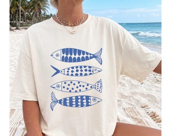 Comfort Colors Summer Graphic Tee Shirt with Whimsical Fish Design