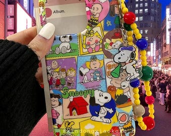 Funda para iPhone de Snoopy: carcasa rígida con dibujos animados y correa para el cuello
