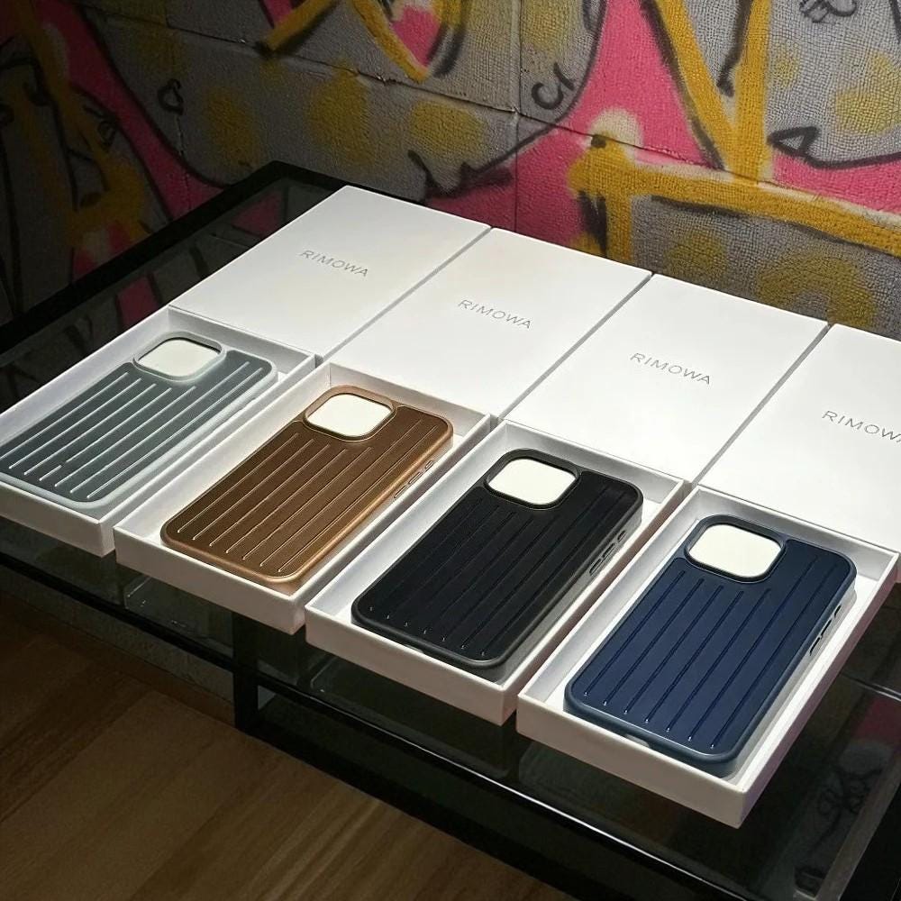 RIMOWA iPhone15 ProMaxケース オーロラストライプ RIMOWA - Always within reach — the RIMOWA Iridescent