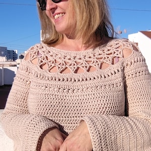 Patrón de ganchillo de un sweater: Sweater Brisa. Patrón escrito descargable en pdf con instrucciones del paso a paso, fotos y diagrama.