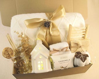 Coffret cadeau pour femme, Câlin dans une boîte, cadeau d'anniversaire pour fille, coffret cadeau hygge, bougie, panier cadeau couverture douillette
