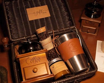 Cadeau unique pour lui, coffret cadeau amateur de café, dans un étui souvenir en rotin, cadeau pour papa, cadeau de retraite, service à café, cadeau pour elle, cadeau de remerciement
