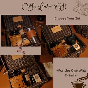 Peut inclure: Un coffret cadeau pour amateur de caf&eacute; dans un panier en osier. L'ensemble comprend un moulin &agrave; caf&eacute; en bois, un gobelet en acier inoxydable avec une manchette en cuir et des bocaux en verre. Le texte "Coffe Lover Gift" et "Choose Your Set" sont visibles.