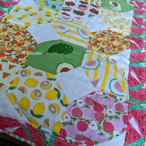 Summer Kisses | Table Runner Quilt Pattern | Charm Pack Friendly