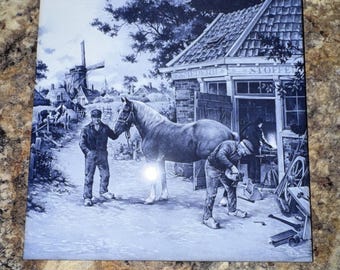 Azulejo azul de Delft azul de Royal Mosa Holland, escena de herrero holandés con caballo, cerámica vintage