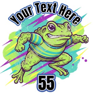 Può includere: Una rana dei cartoni animati con una maglietta a righe verdi e blu, con il numero 55 sotto. La rana è ambientata su uno sfondo di strisce verdi, blu e viola, con il testo "YOUR TEXT HERE" in un contorno blu e nero.