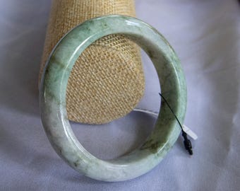 Brazalete de jadeíta birmana de grado A: Verde musgo de nieve natural, 57 mm