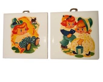 Par de azulejos de mosaico infantiles vintage de los años 50 con temática de rimas infantiles para decoración de pared, estilo MCM.