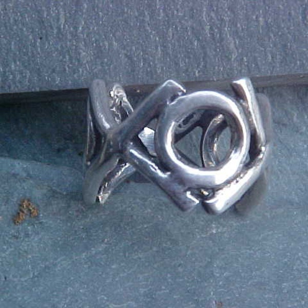 Hugs and Kisses  X's and O's Custom Band in Sterling Silver KAM Design  Free US shipping