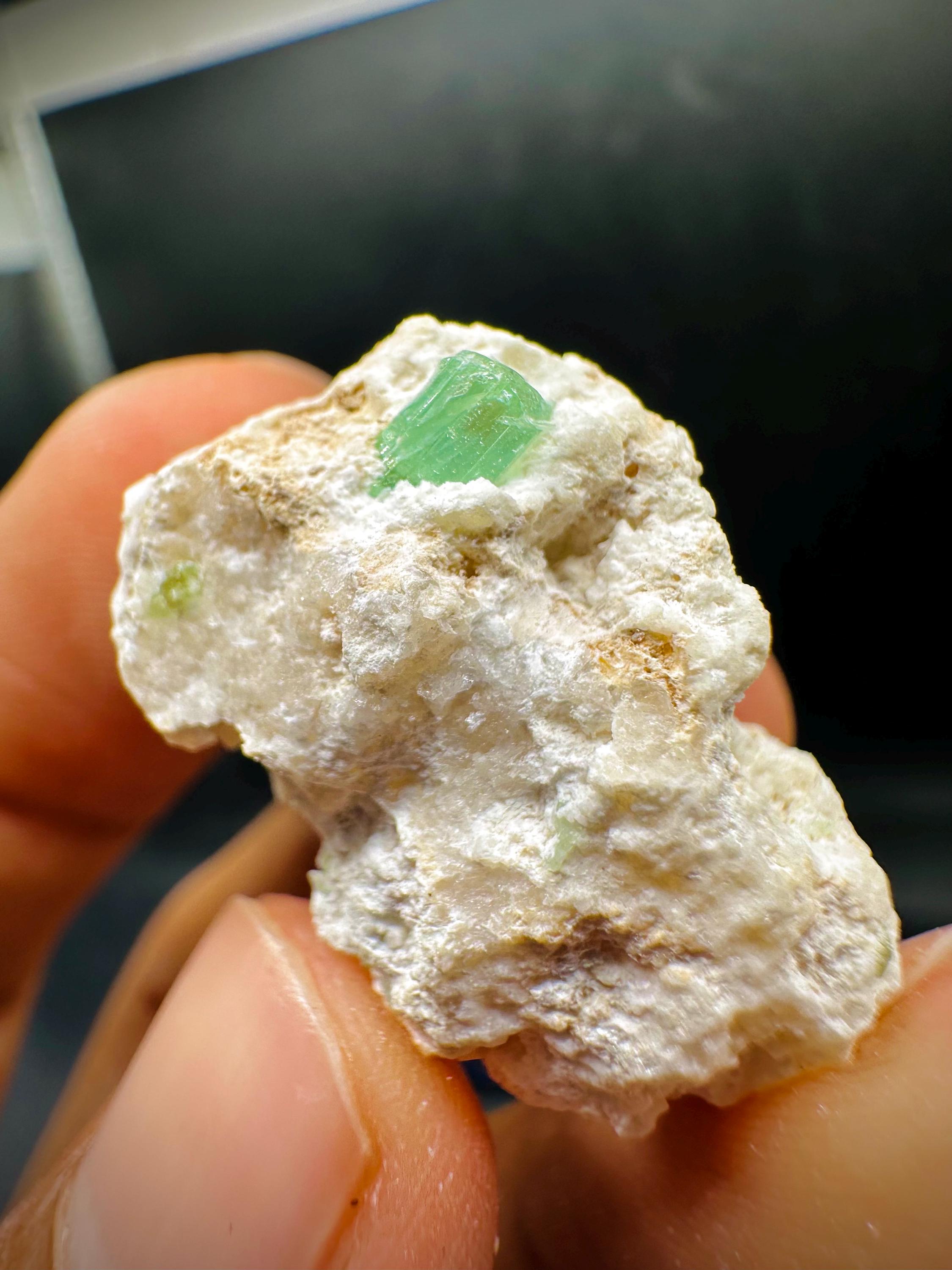 原石のマルチカラートルマリン結晶｜アフガニスタン産鉱物標本｜天然