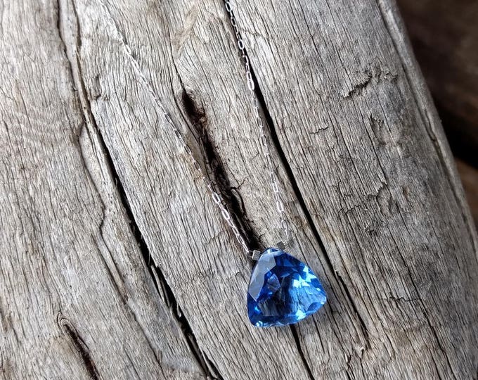 Natural DEEP BLUE QUARTZ Faceted Trillium Pendant on Sterling Silver Chain Necklace