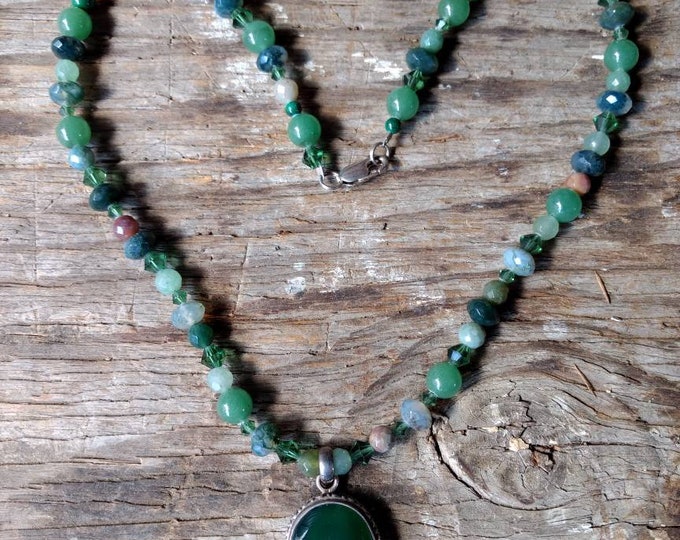 Beautiful GREEN ONYX Pendant w/ Gemstone Mix:Aventurine, Moss Agate, Malachite, Jasper NECKLACE