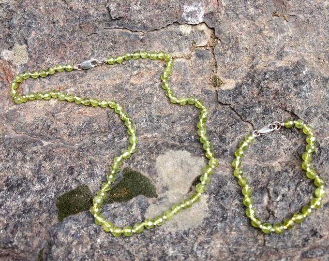 SET: FACETED PERIDOT Excellent Quality Necklace & Bracelet All Natural Semi-Precious Stones Healing Metaphysical