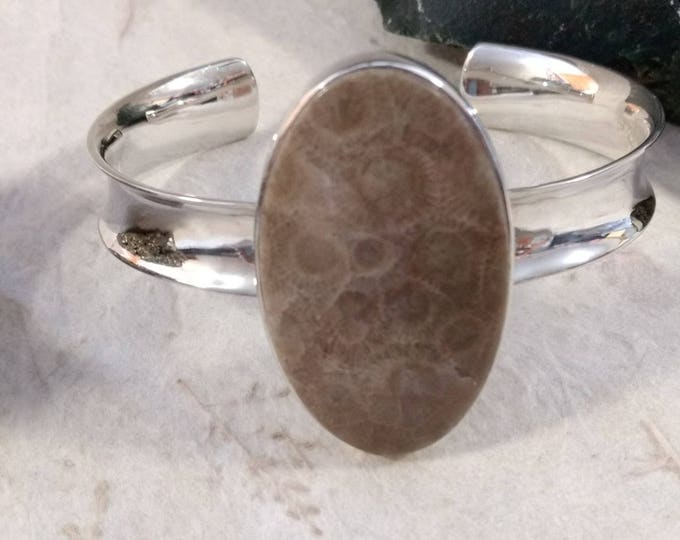 PETOSKEY Stone STATEMENT Fossil Coral Cuff BRACELET Sterling Silver Concave Band Wow!