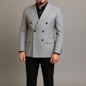 Men&#39;s Light Grey Double-Breasted Blazer Suit: Black Shirt & Trousers - Formal Groom Wear