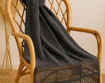 Chal de lana de ganchillo tejido a mano: Elegante abrigo boho gris 70"x18" FF_08