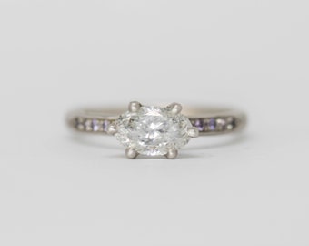 1.01 CARAT diamond engagement ring, EMPRESS SETTING, Platinum
