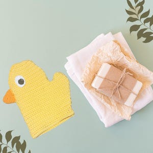 Duck Bath Mitt Crochet Pattern – PDF Download