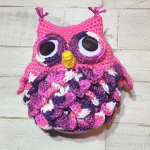Owl Eyeglass Holder Stand Handmade Crochet, Owl Decor, Owl Lover&#39;s Gift