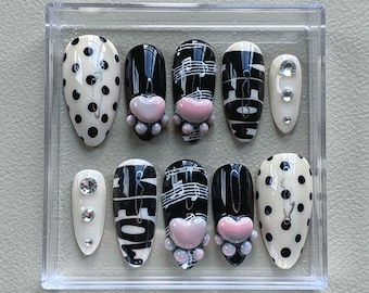 Uñas de pata de gato a presión / Uñas con notas musicales / Uñas kawaii de pata de gatito / Uñas de gato lindas pintadas a mano / Uñas estéticas en negro y crema